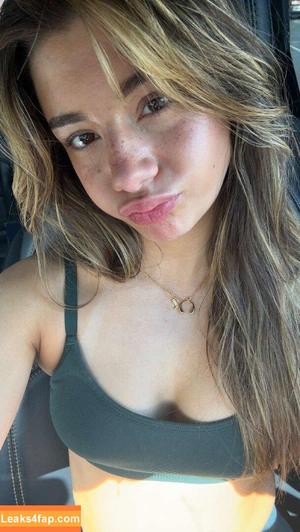 Mikayla Campinos photo #0821