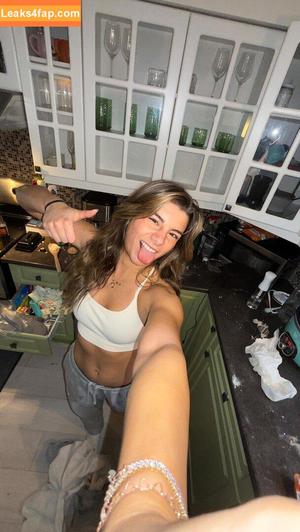 Mikayla Campinos photo #0843
