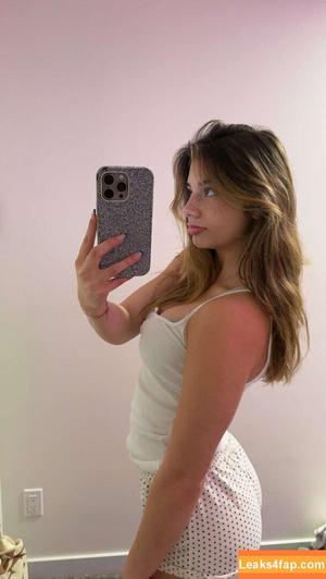 Mikayla Campinos photo #0904