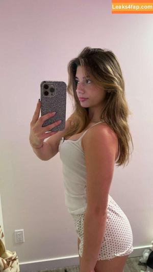 Mikayla Campinos photo #0905