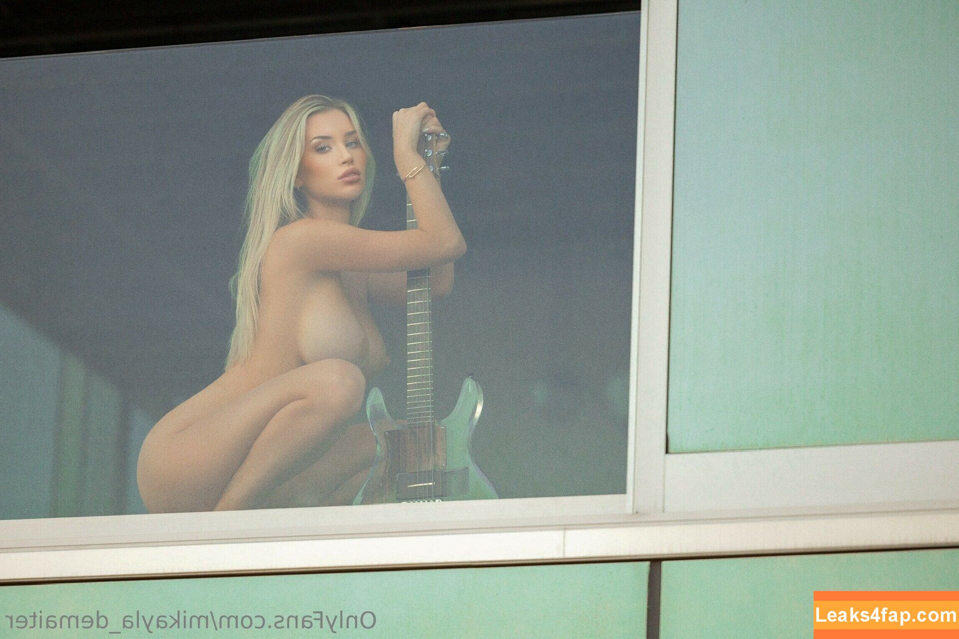 mikayladvip / mikaylademaiter leaked photo photo #4090
