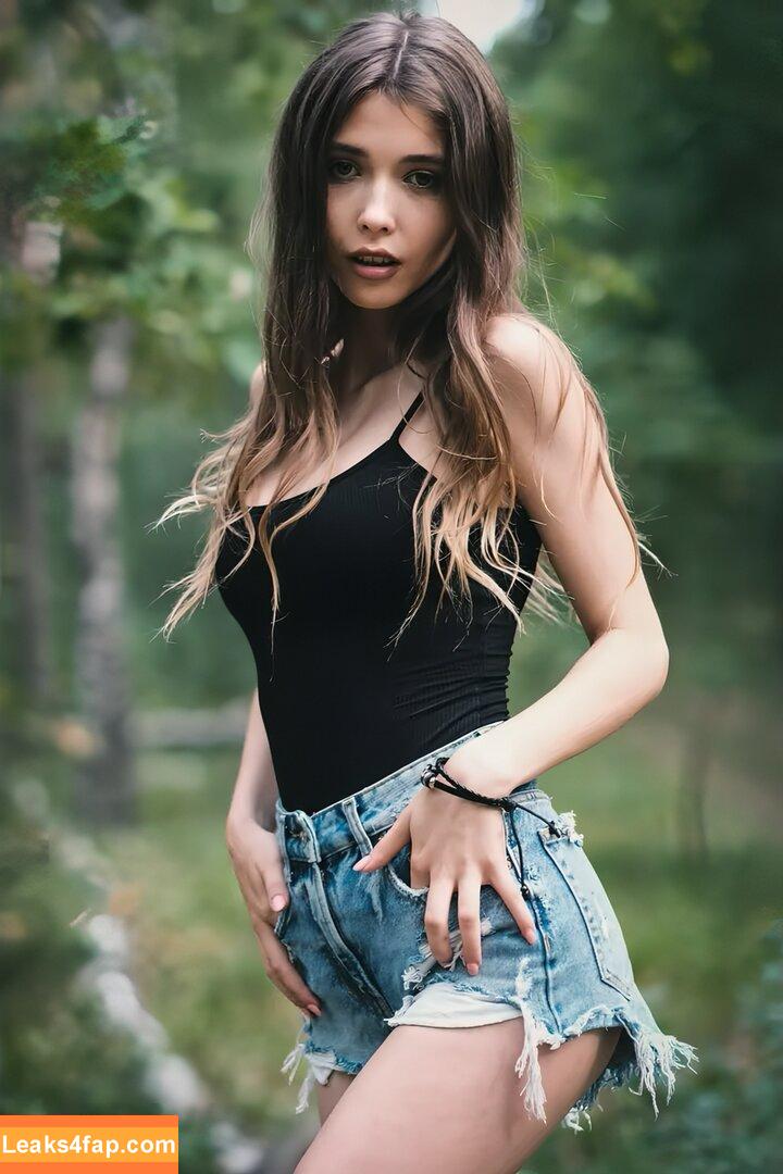 Mila Azul / mila_azul / milaazul / milaazul4real / milaazule53 leaked photo photo #1065