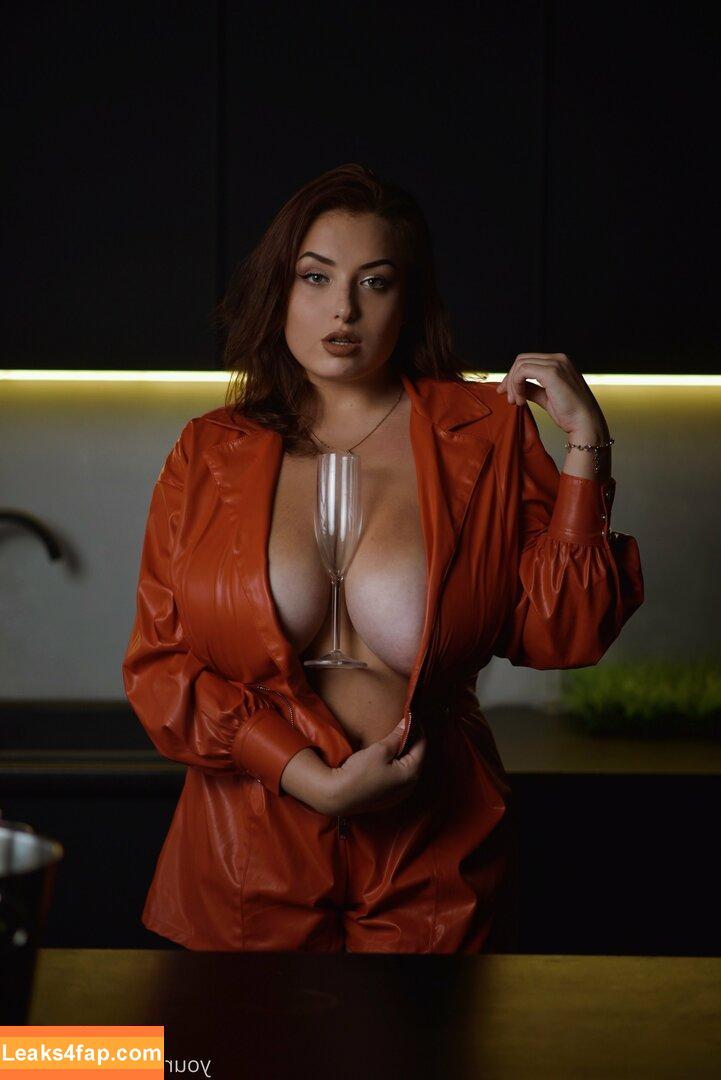 Milada Moore / milada.moore / milada_moore / miladamoore leaked photo photo #0617