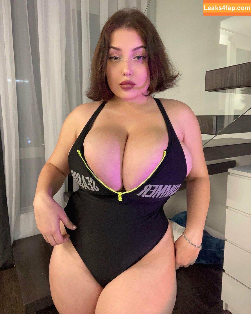 Milada Moore / milada.moore / milada_moore / miladamoore leaked photo photo #0644