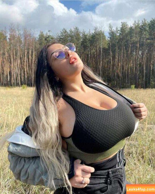 Milada Moore / milada.moore / milada_moore / miladamoore leaked photo photo #0717