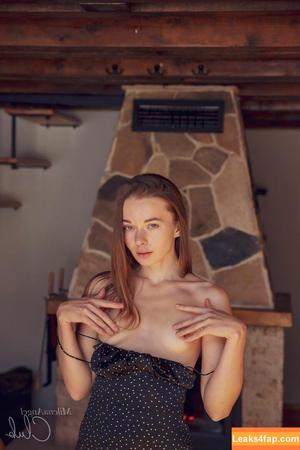 Milena D photo #0030
