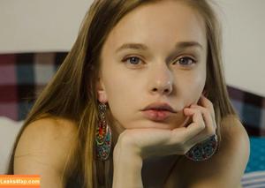 Milena D photo #0087