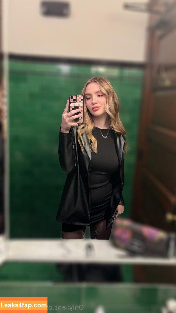 millie2wild /  leaked photo photo #0055