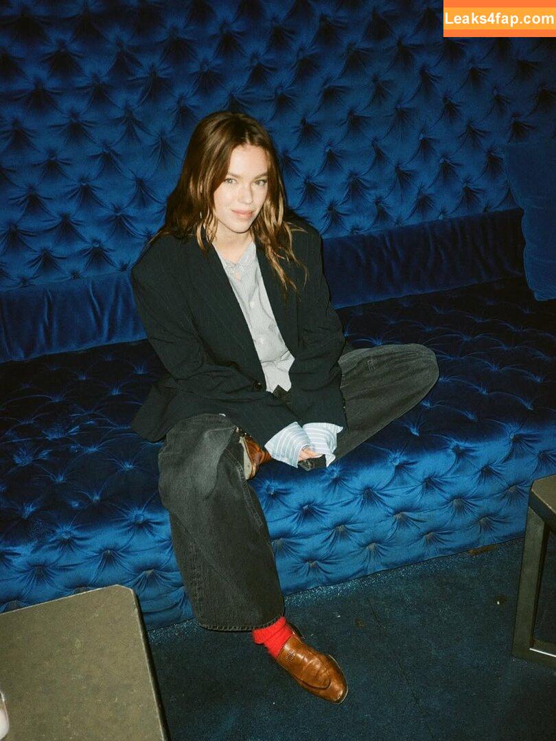 Milly Alcock / https: / millyalcock / millyalcockactres leaked photo photo #0061