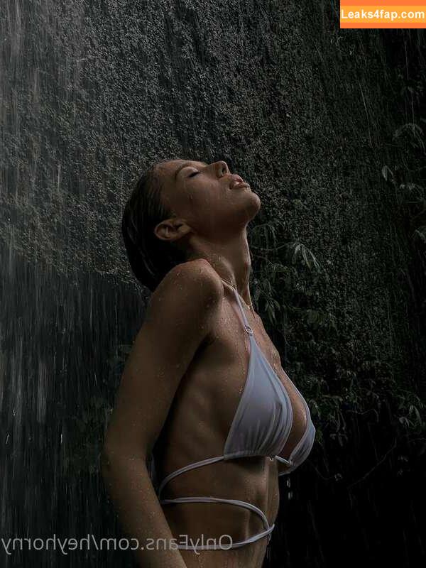 Mira / callipygianvip / heyhorny / https: / mira.004 leaked photo photo #0032