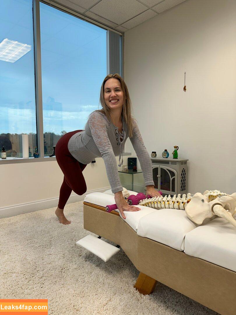 Mondragon Chiropractic / Brenda Mondragon / chiro_dragon leaked photo photo #0079