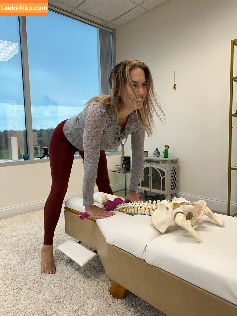 Mondragon Chiropractic / Brenda Mondragon / chiro_dragon leaked photo photo #0094