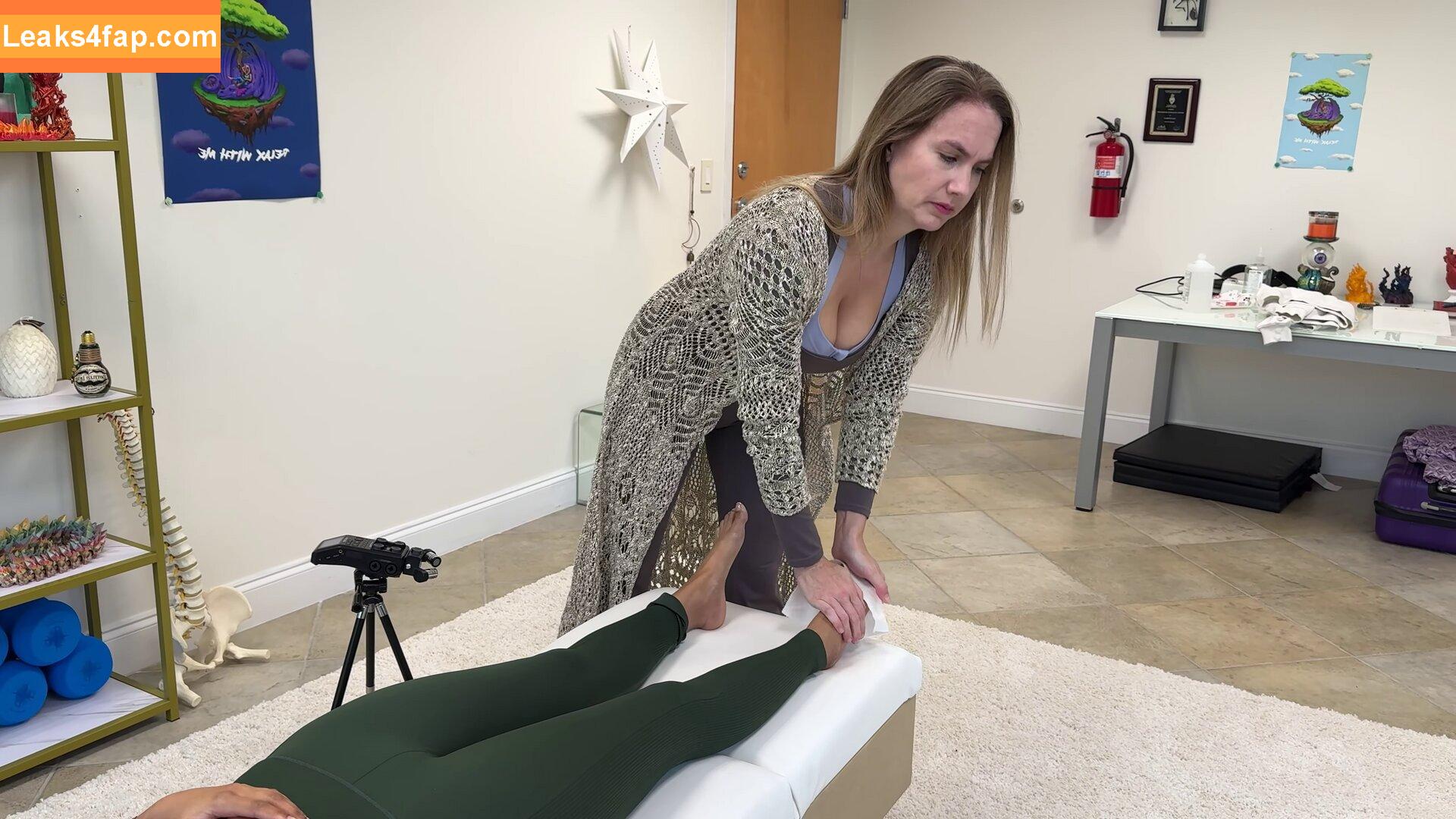 Mondragon Chiropractic / Brenda Mondragon / chiro_dragon leaked photo photo #0120