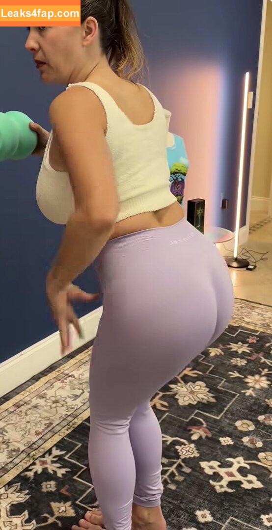 Mondragon Chiropractic / Brenda Mondragon / chiro_dragon leaked photo photo #0241