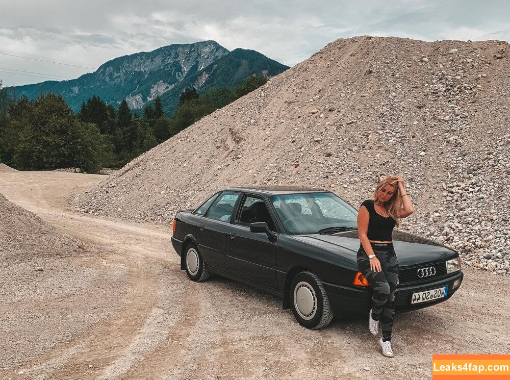 Nadine Freund / nadine_freund / user leaked photo photo #0023