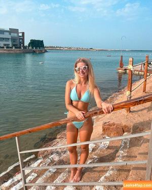 Nadine Freund photo #0021