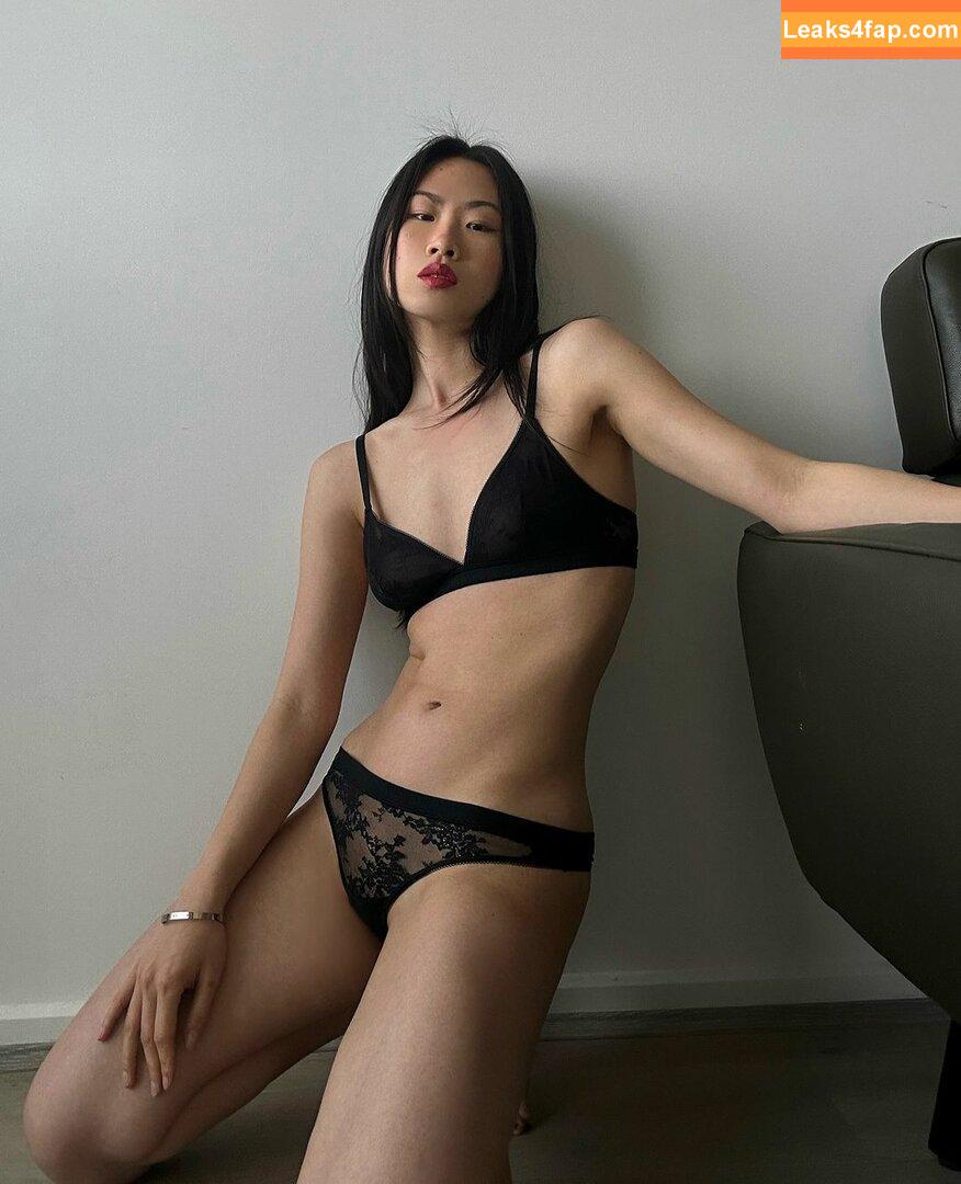 neeneedive / mahnee leaked photo photo #0011