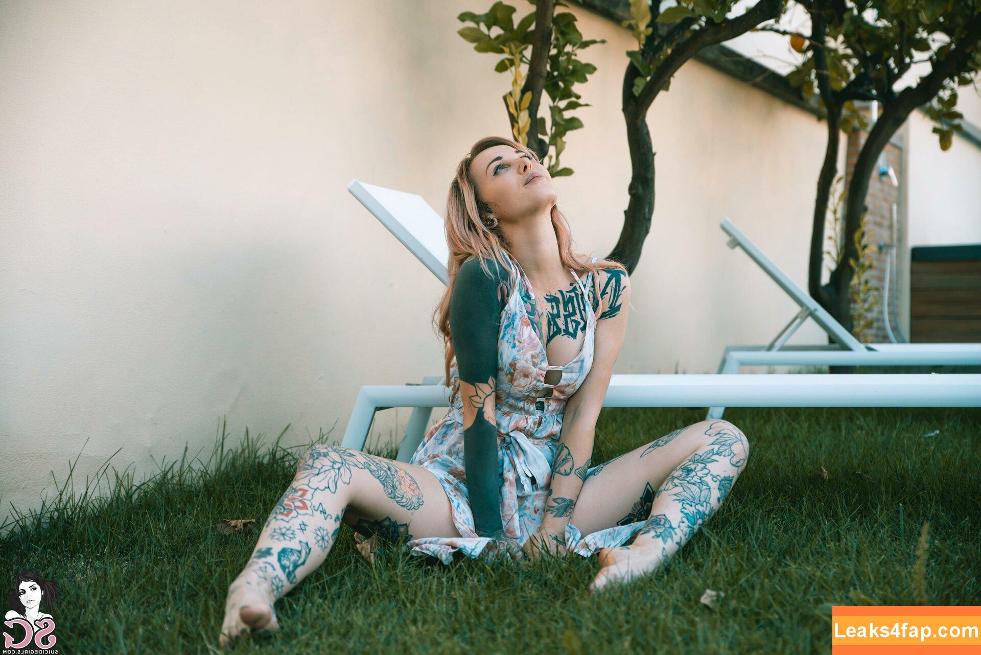 Ninaq / NinaQ_SG / ninaq_suicide leaked photo photo #0009