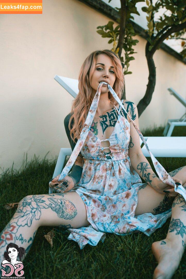 Ninaq / NinaQ_SG / ninaq_suicide leaked photo photo #0011