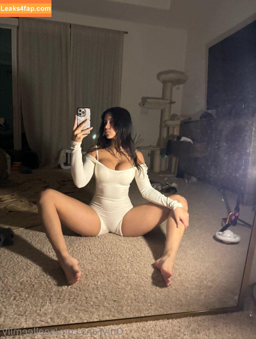 Noelle Emily / Emily Villafuerte / noelle_emily leaked photo photo #0280