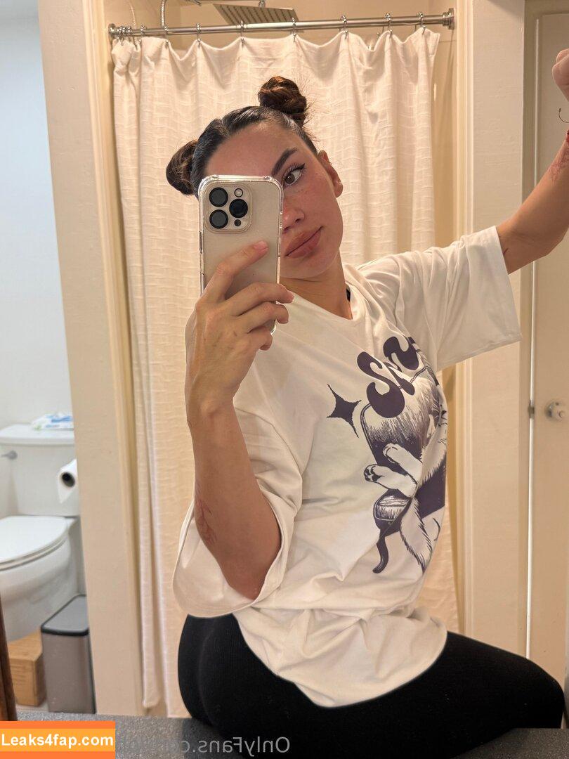 observinglala /  leaked photo photo #0005