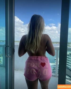 Olivia Anzivine фото #0020