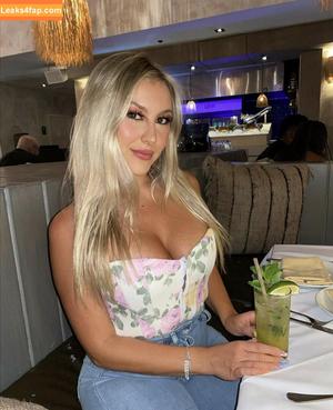 Olivia Anzivine фото #0042