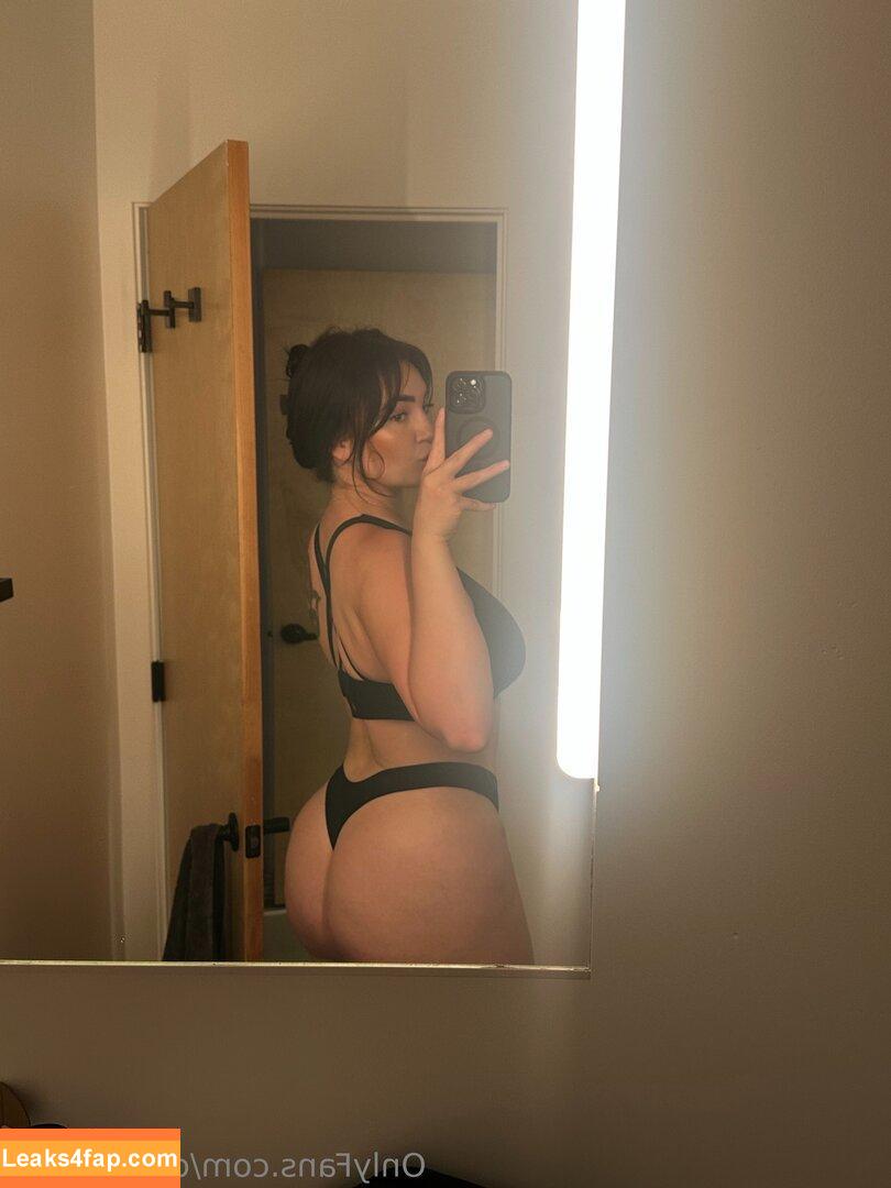 oliviaknight / oliviaknighttt leaked photo photo #0007