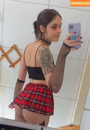 PeachyClara photo #0004