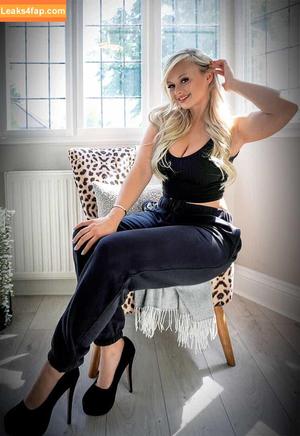 Peachyskye photo #0028
