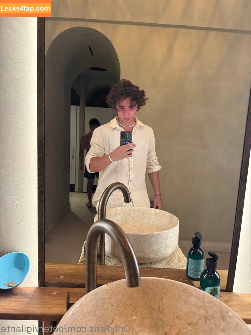 petervigilante /  leaked photo photo #0038