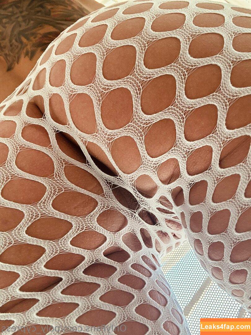 poly_cypress /  leaked photo photo #0029