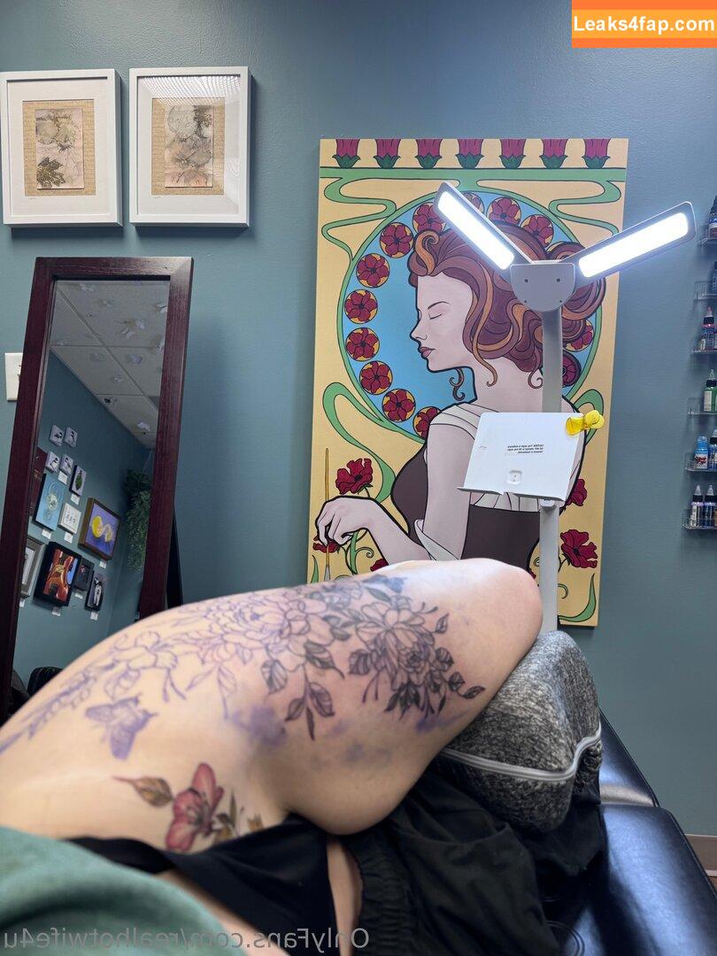 realhotwife4u /  leaked photo photo #0001