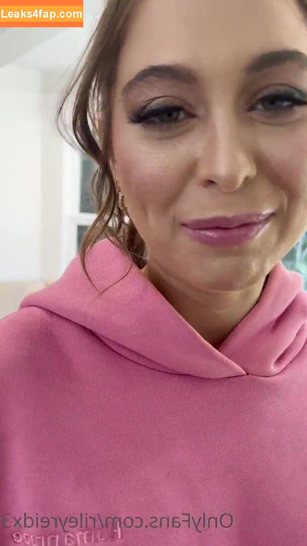 rileyreidx3 / letrileylive leaked photo photo #0212