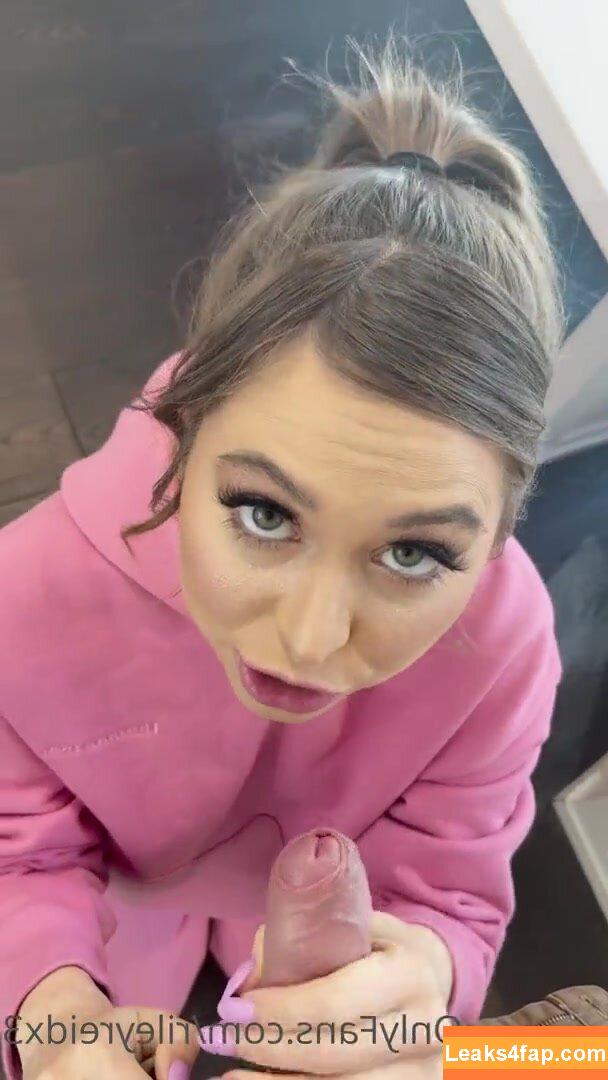 rileyreidx3 / letrileylive leaked photo photo #0214