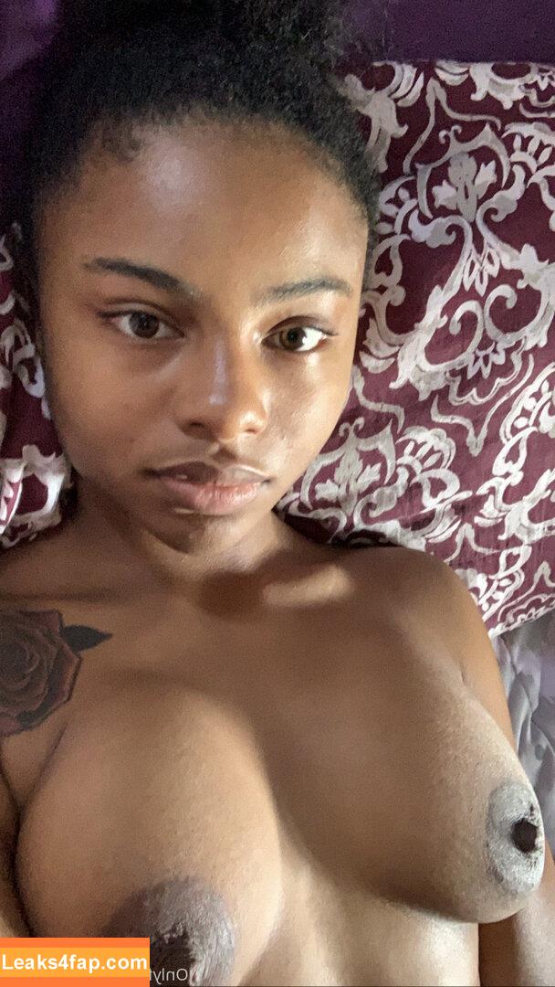 Safffronnn / __saf__0 / bbysaf leaked photo photo #0007