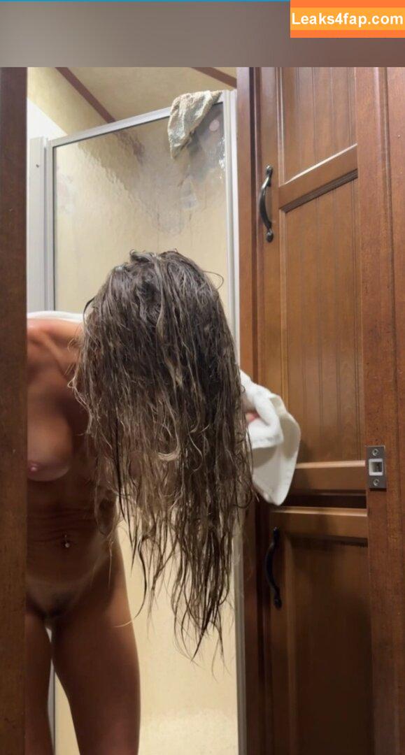 Shelly Rock / _shellyre / shellyrock leaked photo photo #0001