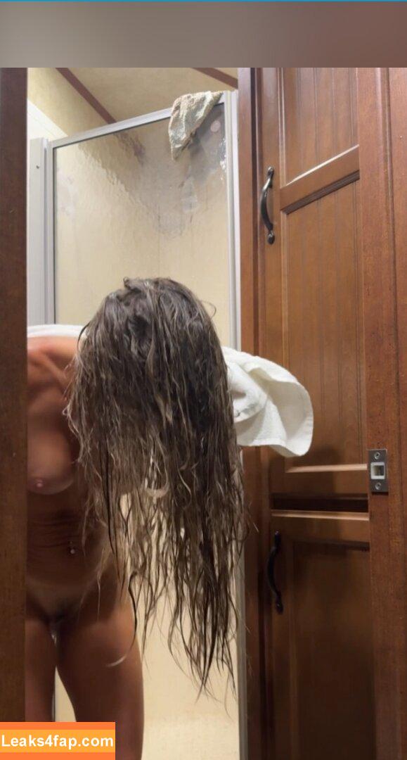 Shelly Rock / _shellyre / shellyrock leaked photo photo #0006