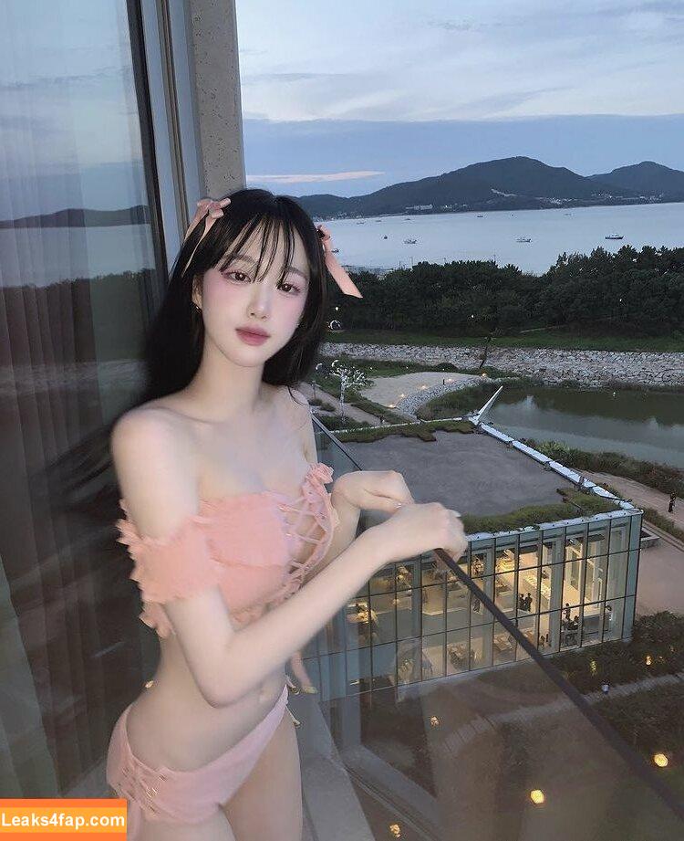2_shu_2 / 2._.shu_ leaked photo photo #0001