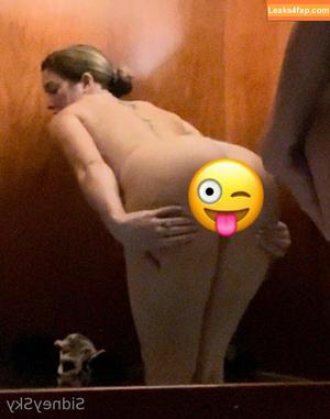 Sidney Sky photo #0011