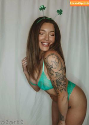 Sidney Sky фото #0107