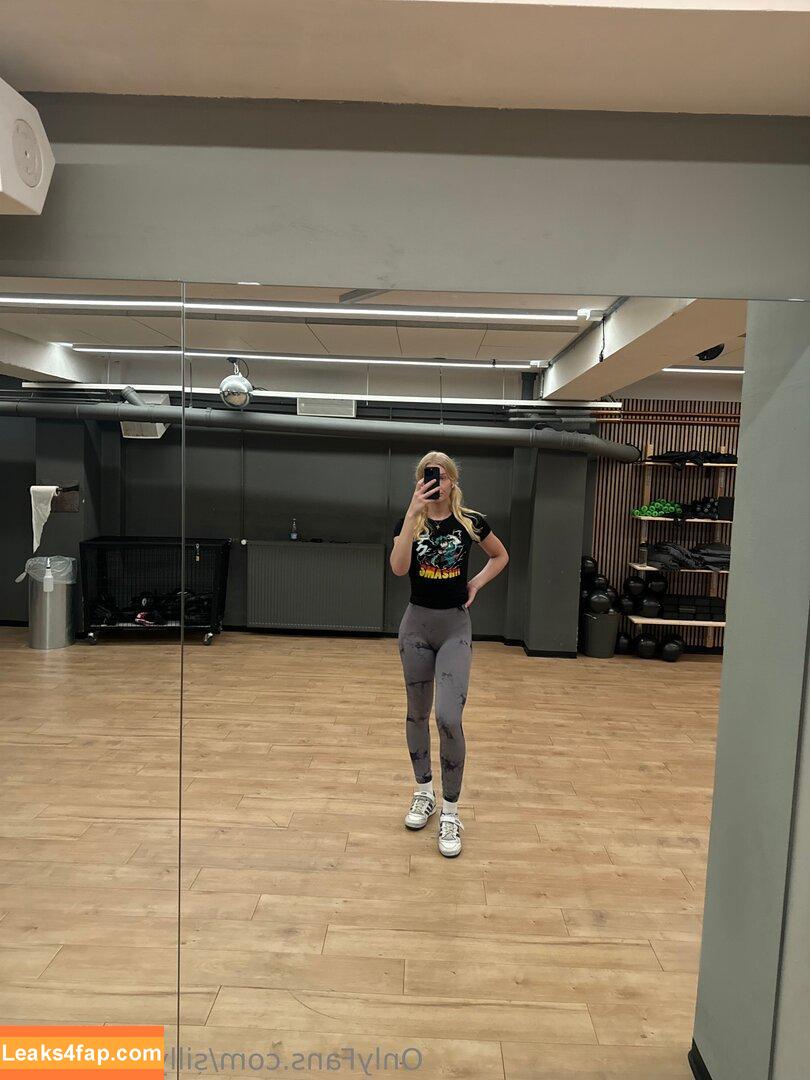 sillywithceline /  leaked photo photo #0013