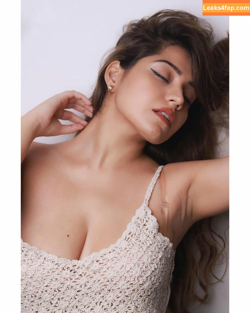 Simran Kaur / symrann.k leaked photo photo #0081