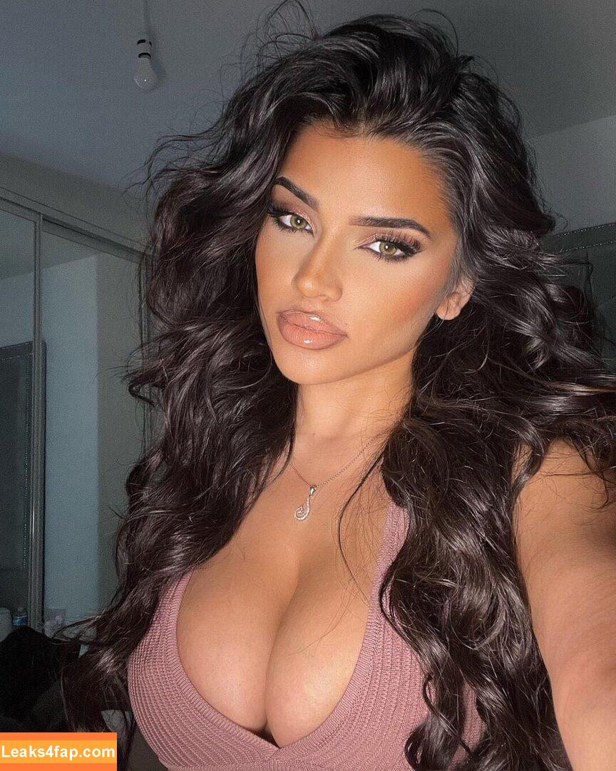 Simran Kaur / https: / simran_167 / symrann.k leaked photo photo #0112