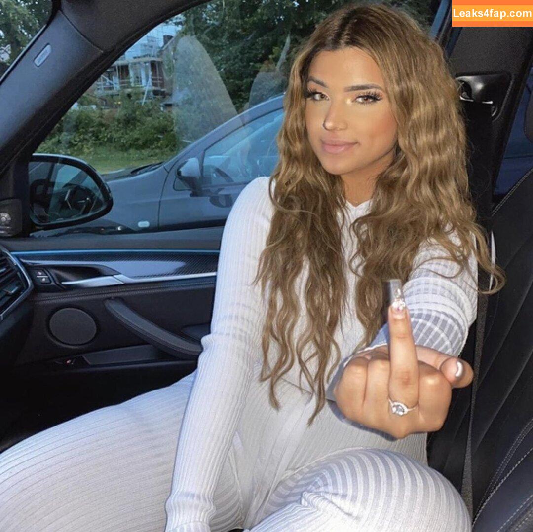 Simran Kaur / https: / simran_167 / symrann.k leaked photo photo #0115