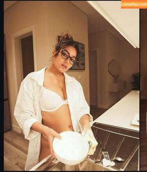 Simran Kaur photo #0043