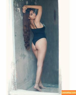 Simran Kaur photo #0059