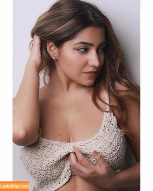 Simran Kaur photo #0082