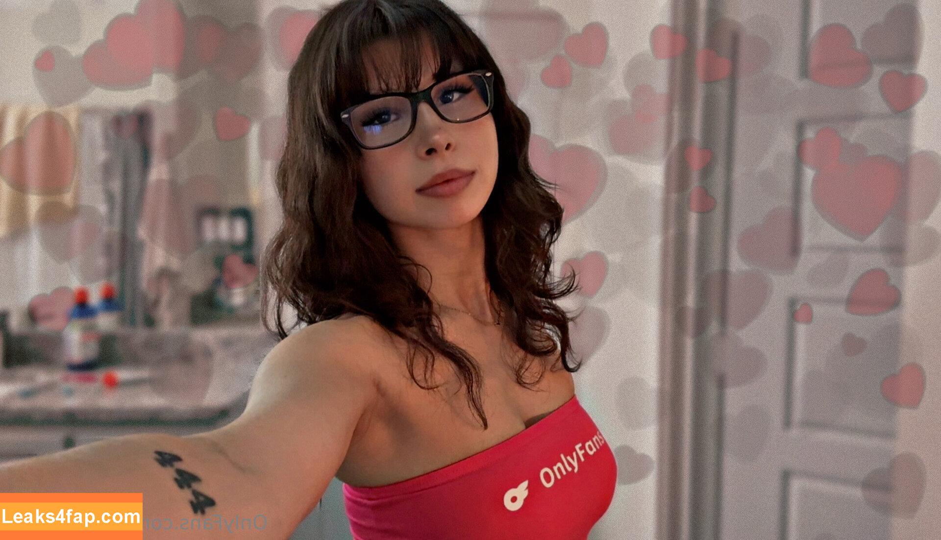 spicy_velma / wizkhapizza leaked photo photo #0017