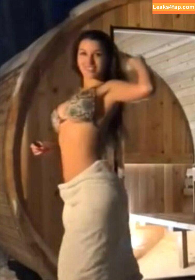 SSSniperwolf leaked photo photo #0051